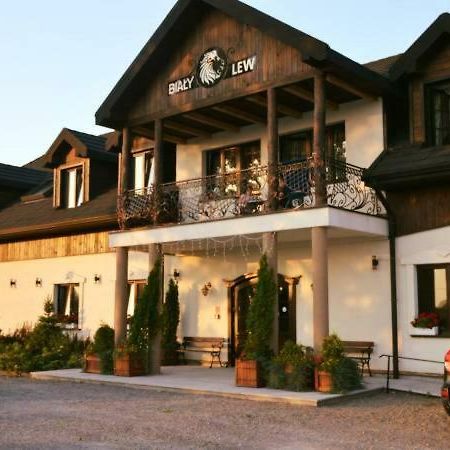 Wojciechow  Osrodek Bialy Lew B&B 외부 사진