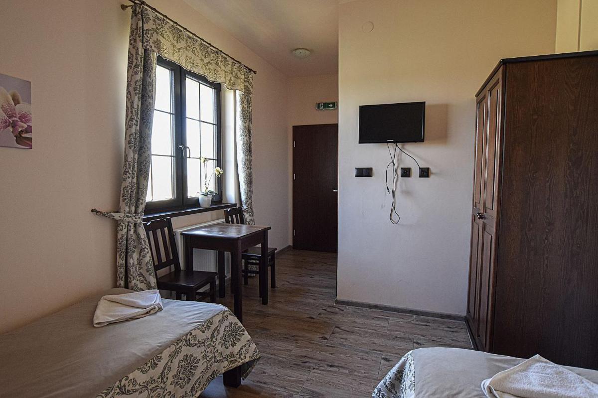 Wojciechow  Osrodek Bialy Lew B&B 외부 사진