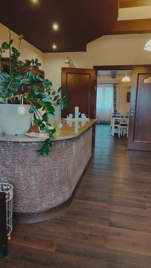 Wojciechow  Osrodek Bialy Lew B&B 외부 사진