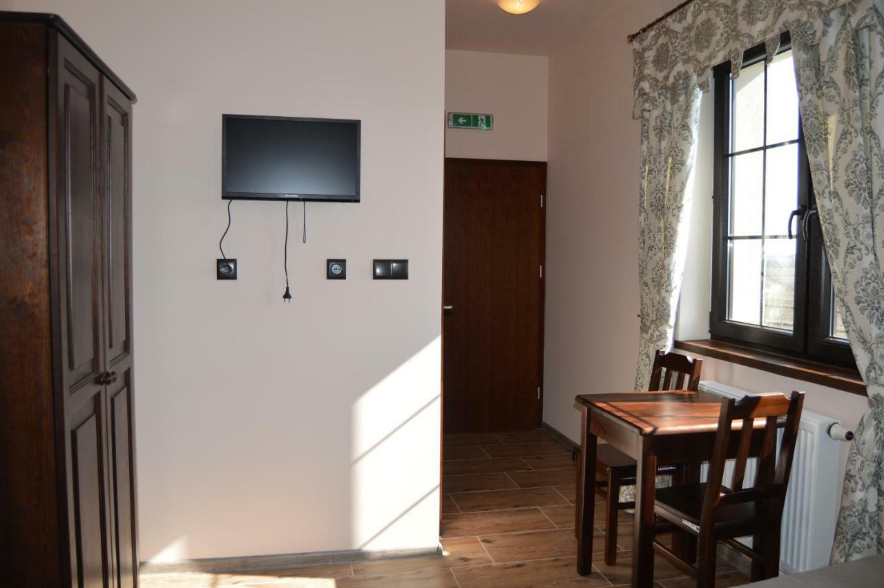 Wojciechow  Osrodek Bialy Lew B&B 외부 사진